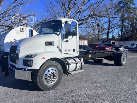 NEW 2025 MACK MD7 CAB CHASSIS TRUCK #$vid