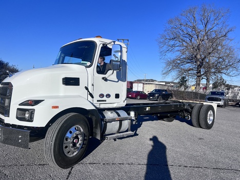NEW 2025 MACK MD7 CAB CHASSIS TRUCK #$vid