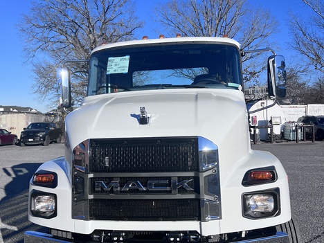 NEW 2025 MACK MD7 CAB CHASSIS TRUCK #$vid