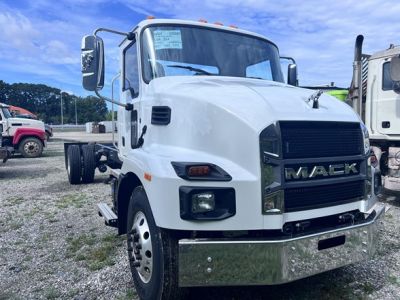 NEW 2025 MACK MD7 CAB CHASSIS TRUCK #$vid