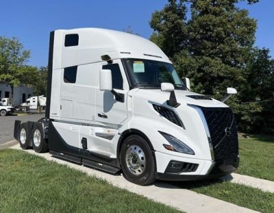 NEW 2025 VOLVO VNL64T860 SLEEPER TRUCK #$vid