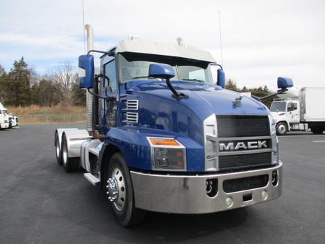 USED 2020 MACK AN64T TANDEM AXLE DAYCAB TRUCK #$vid