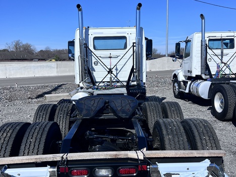 NEW 2025 VOLVO VHD84FT TRI-AXLE DAYCAB TRUCK #$vid