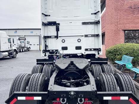 NEW 2026 VOLVO VNL64T860 TANDEM AXLE SLEEPER TRUCK #$vid