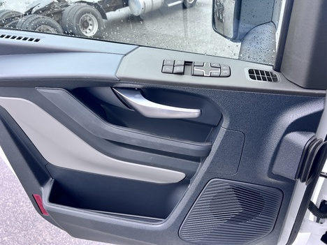 NEW 2026 VOLVO VNL64T860 TANDEM AXLE SLEEPER TRUCK #$vid