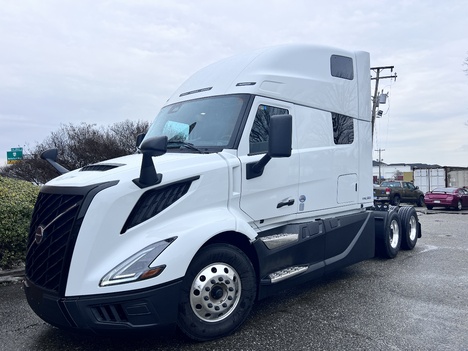 NEW 2026 VOLVO VNL64T860 TANDEM AXLE SLEEPER TRUCK #$vid