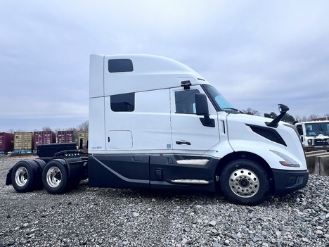 NEW 2026 VOLVO VNL64T860 TANDEM AXLE SLEEPER TRUCK #$vid