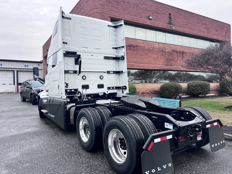 NEW 2026 VOLVO VNL64T860 TANDEM AXLE SLEEPER TRUCK #$vid