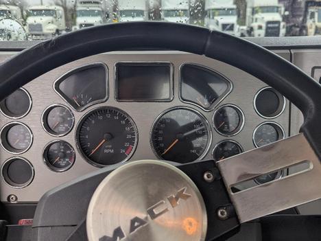 USED 2018 MACK CXU613 DAYCAB TRUCK #$vid