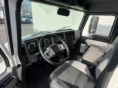 NEW 2026 MACK MD6 BOX VAN TRUCK #$vid