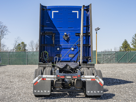 NEW 2025 VOLVO VNL860 TANDEM AXLE SLEEPER TRUCK #$vid