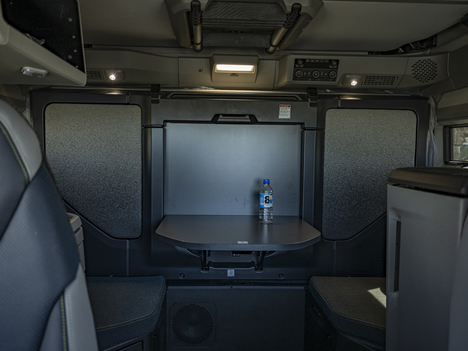 NEW 2025 VOLVO VNL860 TANDEM AXLE SLEEPER TRUCK #$vid
