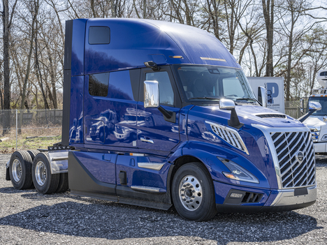 NEW 2025 VOLVO VNL860 TANDEM AXLE SLEEPER TRUCK #$vid
