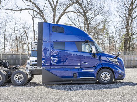NEW 2025 VOLVO VNL860 TANDEM AXLE SLEEPER TRUCK #$vid