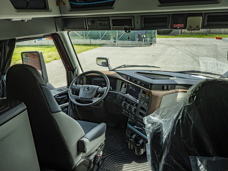 NEW 2025 VOLVO VNL860 TANDEM AXLE SLEEPER TRUCK #$vid