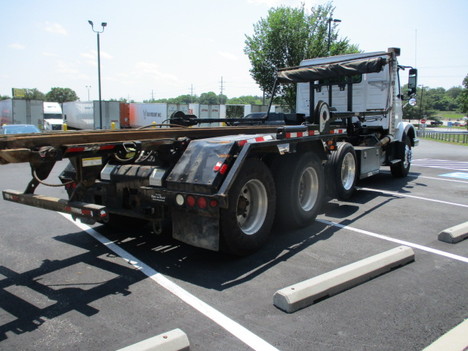 USED 2022 VOLVO VHD84F ROLL-OFF GARBAGE TRUCK #$vid
