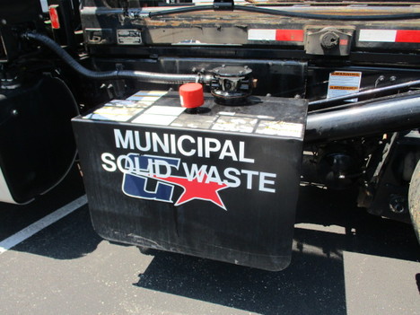 USED 2022 VOLVO VHD84F ROLL-OFF GARBAGE TRUCK #$vid