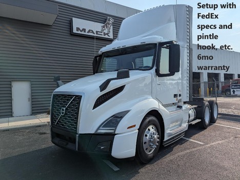 USED 2019 VOLVO VNL64T300 T/A TAG AXLE DAYCAB TRUCK #$vid
