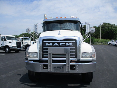 USED 2016 MACK GU713 ROLL-OFF GARBAGE TRUCK #$vid
