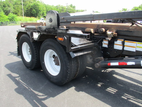 USED 2016 MACK GU713 ROLL-OFF GARBAGE TRUCK #$vid