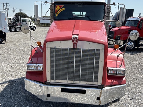 USED 2013 KENWORTH T800 DAYCAB TRUCK #$vid