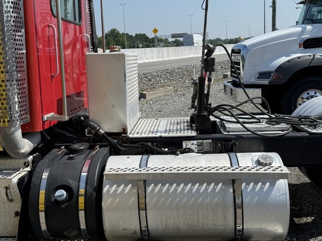 USED 2013 KENWORTH T800 DAYCAB TRUCK #$vid