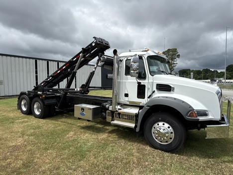 NEW 2025 MACK GRANITE 64B ROLL-OFF GARBAGE TRUCK #$vid