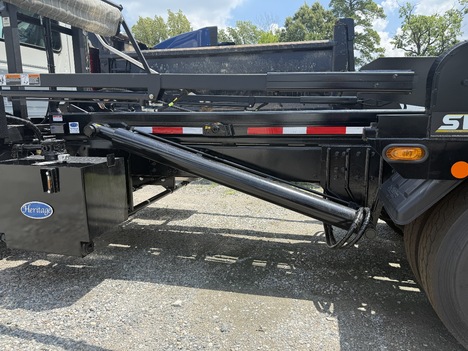 NEW 2025 MACK GRANITE 64B ROLL-OFF GARBAGE TRUCK #$vid