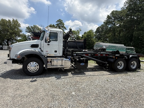 NEW 2025 MACK GRANITE 64B ROLL-OFF GARBAGE TRUCK #$vid