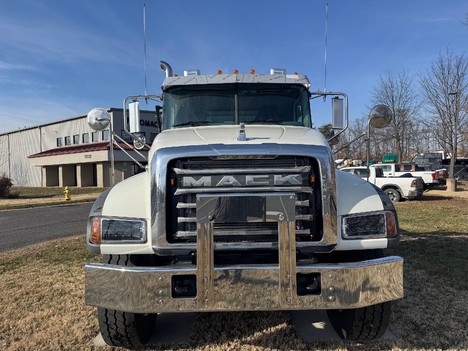 NEW 2026 MACK GR64F ROLL-OFF TRUCK #$vid