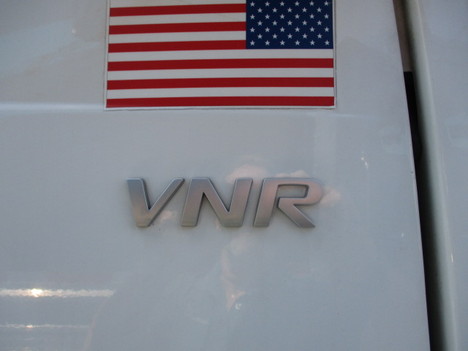 USED 2020 VOLVO VNR64T300 TANDEM AXLE DAYCAB TRUCK #$vid
