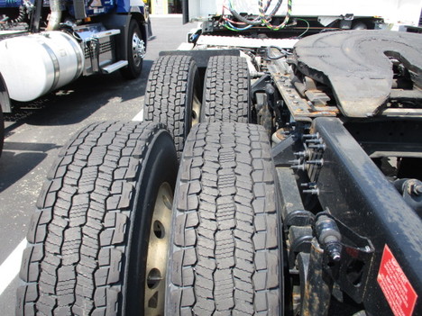 USED 2020 VOLVO VNR64T300 TANDEM AXLE DAYCAB TRUCK #$vid