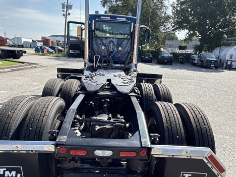 NEW MACK PINNACLE 64T DAYCAB TRUCK #$vid