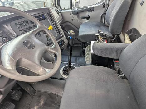 USED 2016 FREIGHTLINER 114SD ROLL-OFF GARBAGE TRUCK #$vid