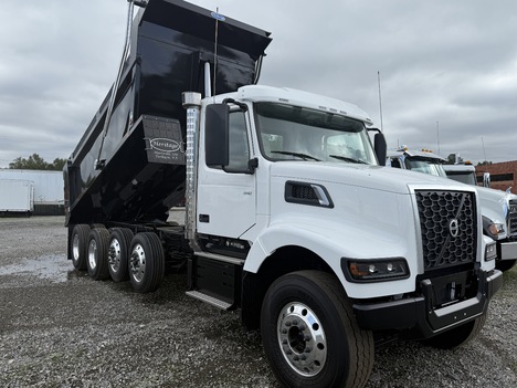 NEW 2026 VOLVO VHD104F 5 AXLE STEEL DUMP TRUCK #$vid