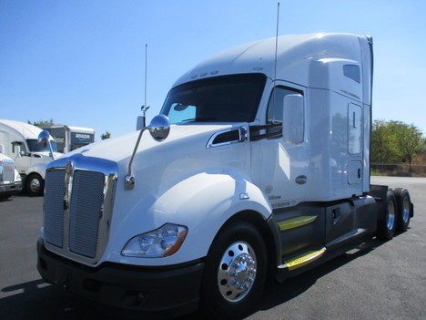 USED 2021 KENWORTH T680 TANDEM AXLE SLEEPER TRUCK #$vid