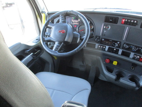 USED 2021 KENWORTH T680 TANDEM AXLE SLEEPER TRUCK #$vid