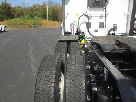 USED 2021 KENWORTH T680 TANDEM AXLE SLEEPER TRUCK #$vid