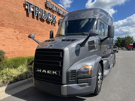 NEW 2026 MACK PIONEER TANDEM AXLE SLEEPER TRUCK #$vid