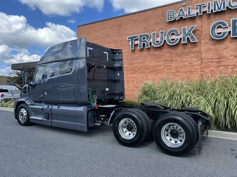 NEW 2026 MACK PIONEER TANDEM AXLE SLEEPER TRUCK #$vid
