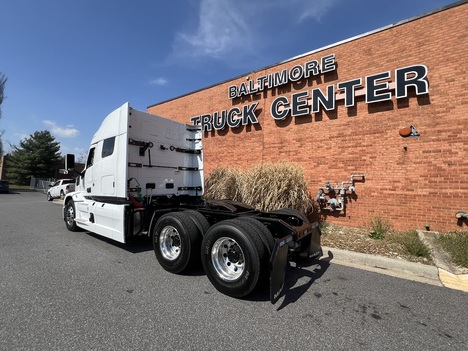 NEW 2026 MACK PIONEER TANDEM AXLE SLEEPER TRUCK #$vid