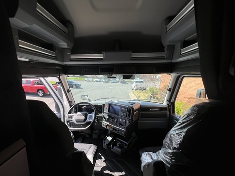 NEW 2026 MACK PIONEER TANDEM AXLE SLEEPER TRUCK #$vid