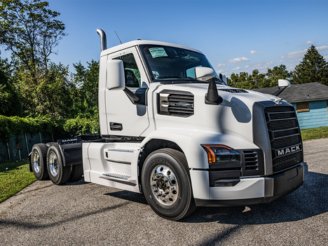 NEW 2026 MACK PIONEER DAYCAB TRUCK #$vid