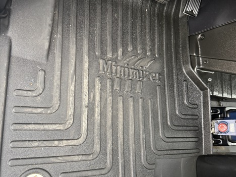 USED 2024 MACK MD6 SERVICE - UTILITY TRUCK #$vid