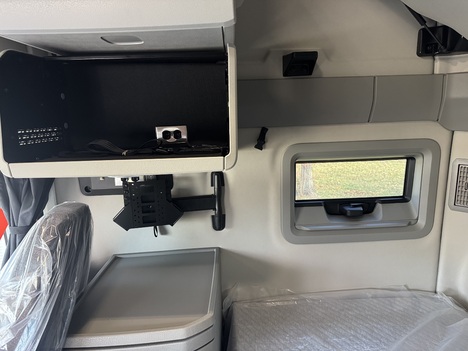 NEW 2027 VOLVO ALL NEW VNL860 TANDEM AXLE SLEEPER TRUCK #$vid