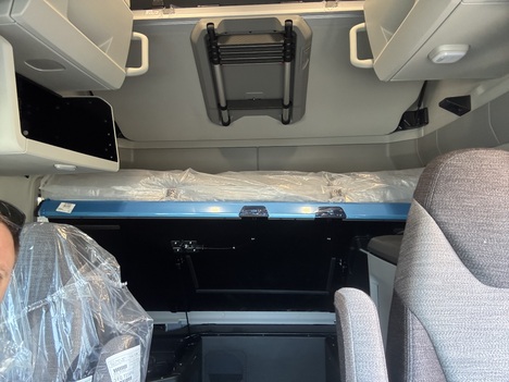 NEW 2027 VOLVO ALL NEW VNL860 TANDEM AXLE SLEEPER TRUCK #$vid