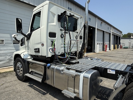 NEW 2027 MACK PIONEER DAYCAB TRUCK #$vid