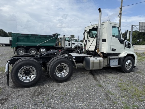 NEW 2027 MACK PIONEER DAYCAB TRUCK #$vid