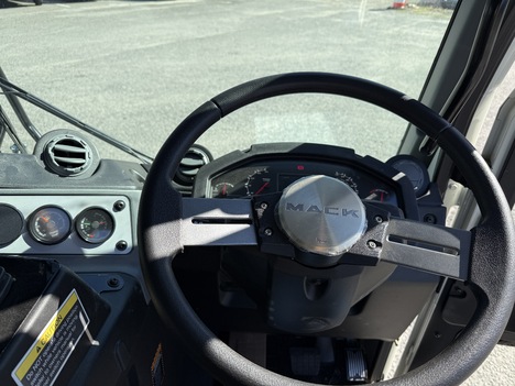 NEW 2026 MACK LR64 GARBAGE TRUCK #$vid