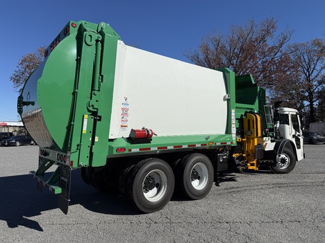 NEW 2026 MACK LR64 GARBAGE TRUCK #$vid